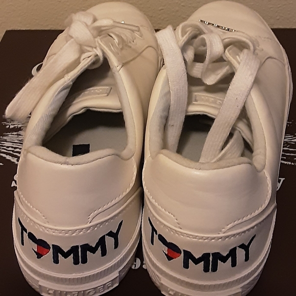 Tommy Hilfiger Shoes Size 8 Alune Lace Up Like New - Picture 4 of 11